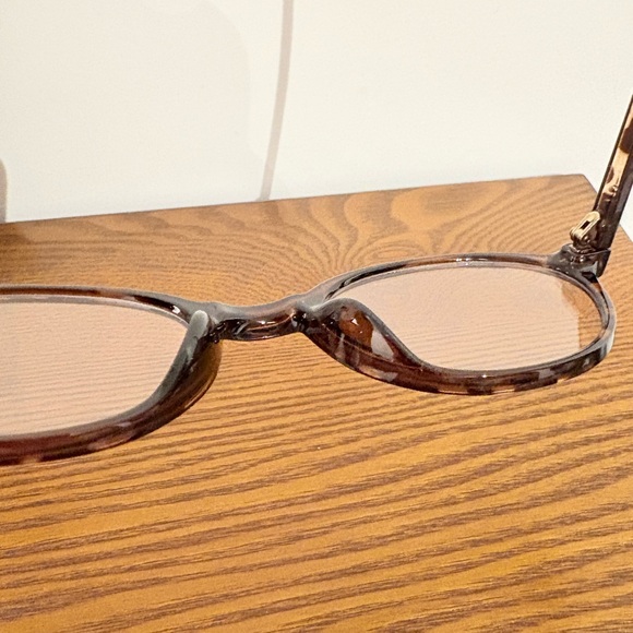 NWOT Iconic Tortoiseshell Round Frame - Picture 5 of 7